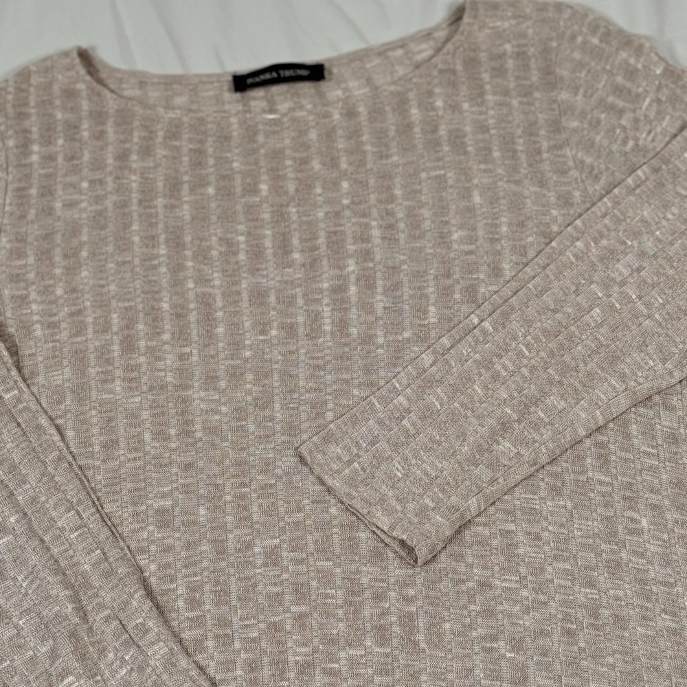 Ivanka Trump Sweater Medium Beige Layered Hem Knit Long Sleeve Top Lightweight - Picture 2 of 12